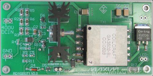 LED驅動器參考設計，1.9英寸 x 3.9英寸，雙層板