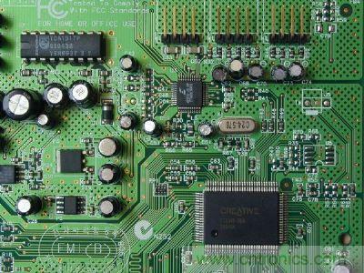 針對PCB區塊產生的EMI幹擾問題，可使用EMI改善對策元件重點改善