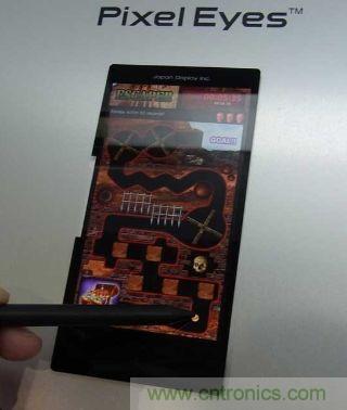 圖2：日本顯示器采用In-cell技術的5英寸全高清麵板