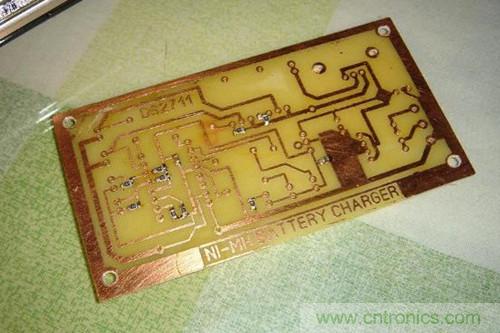 自製智能鎳氫電池充電器