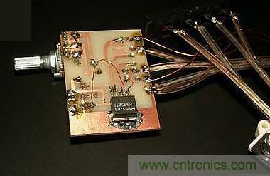 焊接完畢，背麵