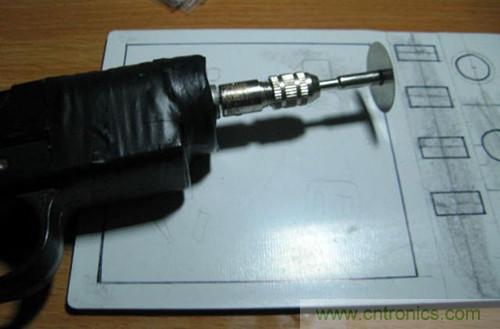 可調電源DIY：打孔，開槽