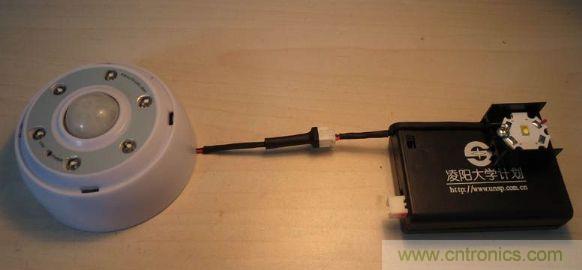 上接口插頭插座，套上熱縮管