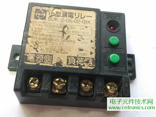 漏電保護器拆解：結構有差異，做工不錯