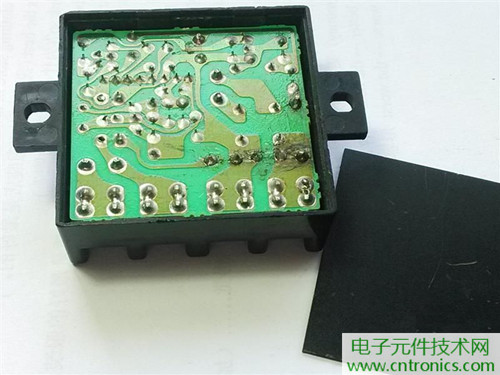 漏電保護器拆解：結構有差異，做工不錯