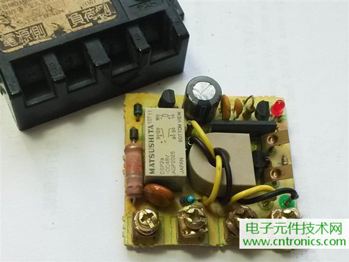 漏電保護器拆解：結構有差異，做工不錯