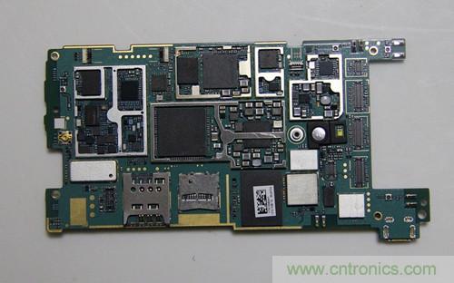 拆解4G新機索尼M35t：用料十足，易於維修