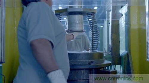 顛覆傳統設計，蘋果全新Mac Pro生產線探秘