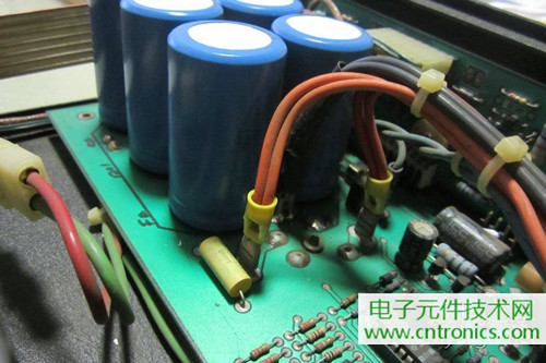 用料很給力！專業後級功放美國高峰FA1201拆解