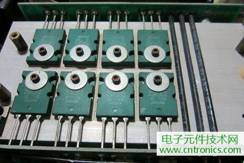 用料很給力！專業後級功放美國高峰FA1201拆解