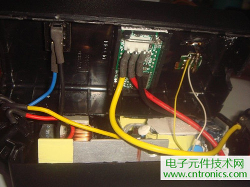 DIY：簡單自製可調移動電源