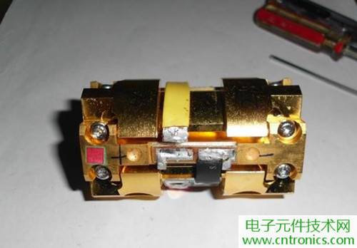 這貨一萬三？50W半導體激光模塊拆解