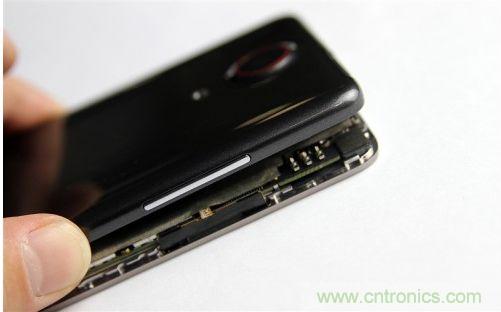 棋逢對手，詳拆努比亞Z5S如何力拚小米3 ？