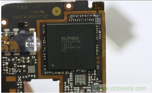 棋逢對手，詳拆努比亞Z5S如何力拚小米3 ？