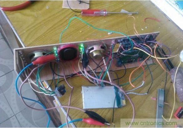 組裝，調試，安裝吸音棉