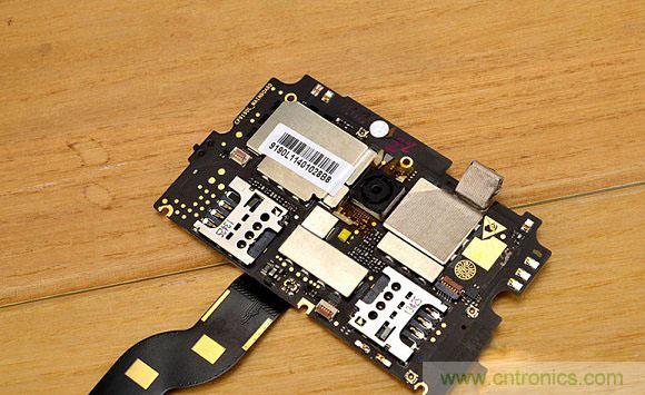 酷派S6主板正麵圖解