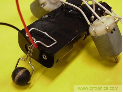 手把手教你自製甲殼蟲機器人