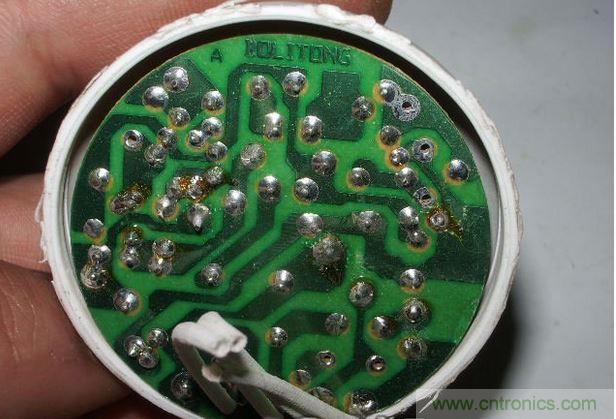 教你&ldquo;複活&rdquo;你的LED節能燈