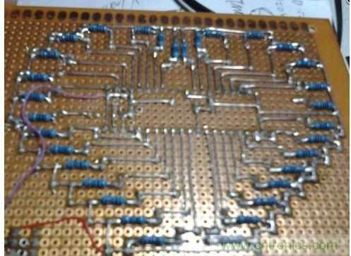 心&rdquo;型LED 焊接背麵完成圖