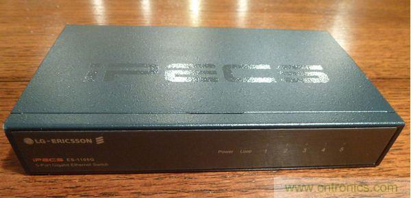 圖1：LG愛立信公司5口千兆以太網(GbE)交換機ES-1105G正麵圖。
