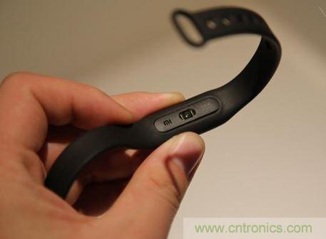 小米手環光感版體驗：便宜實惠，功能尚可