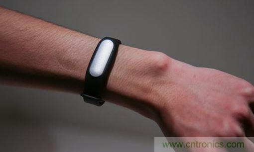 小米手環光感版體驗：便宜實惠，功能尚可