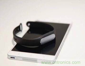 小米手環光感版體驗：便宜實惠，功能尚可