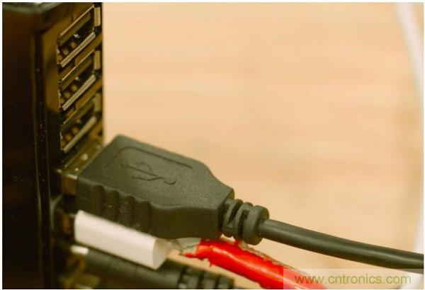 C.H.I.P. 和 Pi Zero超微型電腦&mdash;&mdash;誰才是創客們心裏的 No.1？