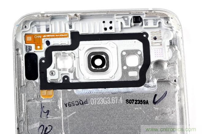 三星Galaxy A8拆解，中端、旗艦傻傻分不清楚