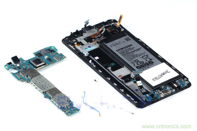 Galaxy Note5拆解，與S係列差距日漸模糊