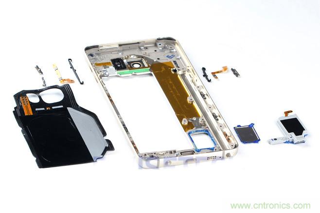 Galaxy Note5拆解，與S係列差距日漸模糊