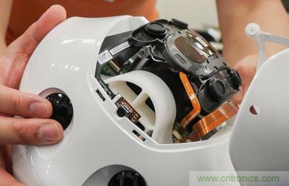 拆解筆記本不過癮，那就來拆拆日本情感機器人吧！