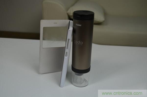 隻有奶瓶大小的閃電去漬小神器 &mdash;&mdash;海爾咕咚手持式洗衣機