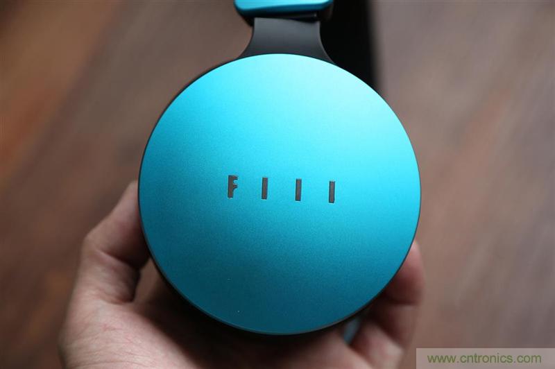 頭條哥的夢想之作！FIIL耳機能讓汪峰上頭條否？