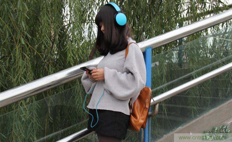 頭條哥的夢想之作！FIIL耳機能讓汪峰上頭條否？