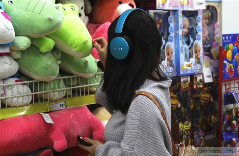 頭條哥的夢想之作！FIIL耳機能讓汪峰上頭條否？