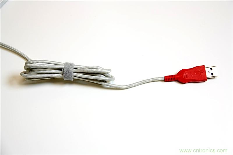 曾經的網吧統治者&mdash;雙飛燕血手幽靈機械鍵盤，真世界最快？