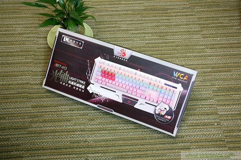 曾經的網吧統治者&mdash;雙飛燕血手幽靈機械鍵盤，真世界最快？