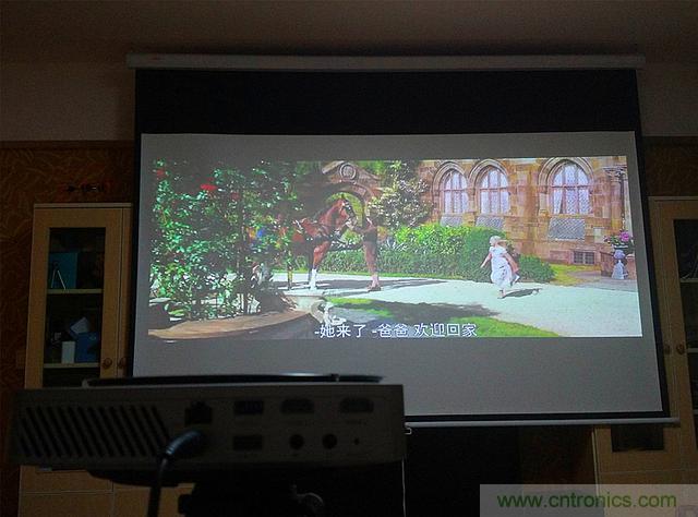 無屏電視時代已然來臨，客廳你做好準備了嗎？