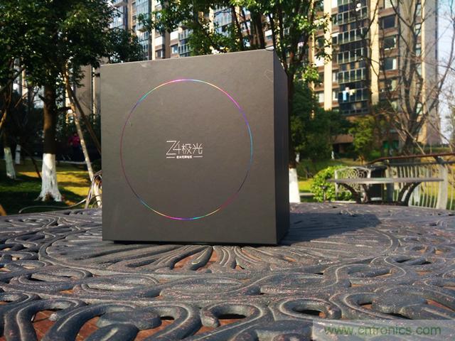 無屏電視時代已然來臨，客廳你做好準備了嗎？