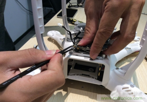 真飛機拆不著，那就來拆拆無人機&ldquo;鼻祖&rdquo;大疆吧！