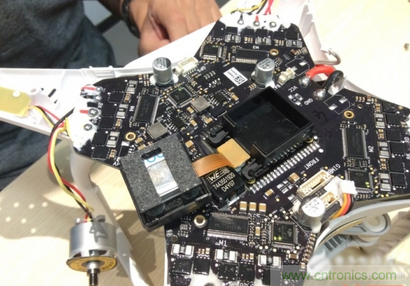 真飛機拆不著，那就來拆拆無人機&ldquo;鼻祖&rdquo;大疆吧！