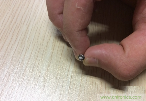 真飛機拆不著，那就來拆拆無人機&ldquo;鼻祖&rdquo;大疆吧！