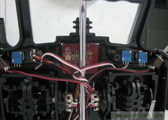 無人機 DIY 製作全過程，酷得不要不要的！