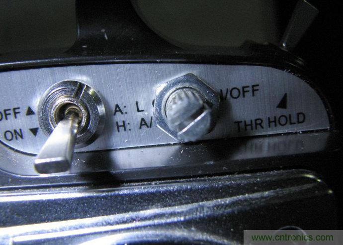 無人機 DIY 製作全過程，酷得不要不要的！