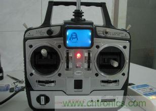 無人機 DIY 製作全過程，酷得不要不要的！