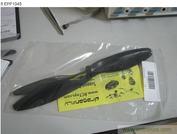 無人機 DIY 製作全過程，酷得不要不要的！