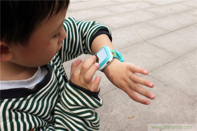 別讓《失孤》重演，360兒童手表幫你定住家中小頑童！