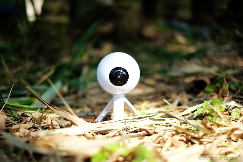 造型神似BB8，讓照片翻滾起來&mdash;&mdash;暴風魔眼