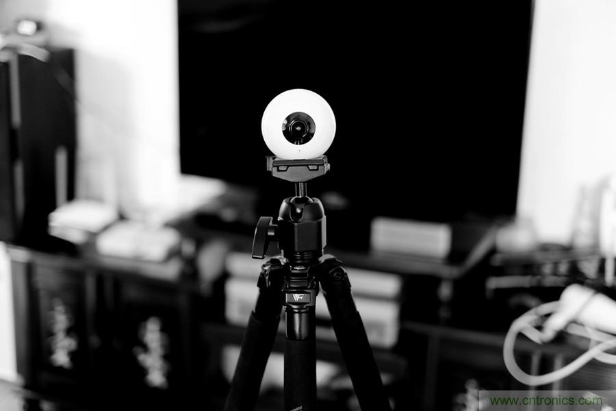 造型神似BB8，讓照片翻滾起來&mdash;&mdash;暴風魔眼